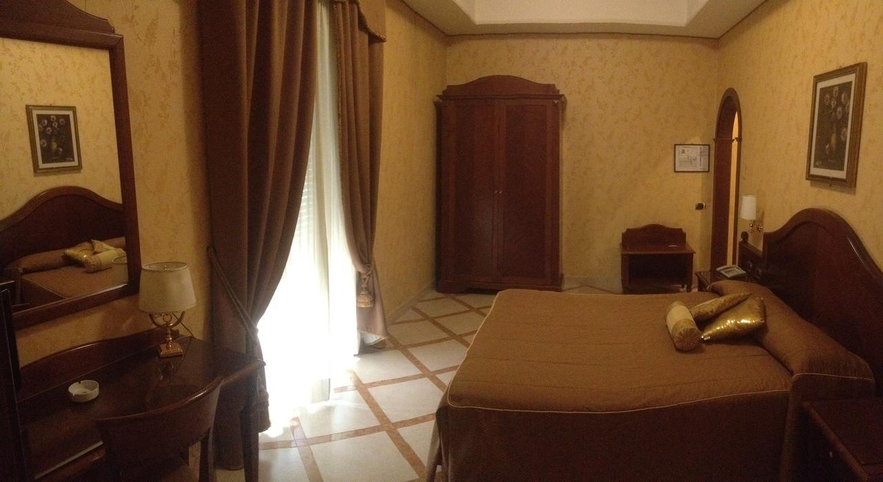 Al Boschetto Hotel Castel Volturno Ngoại thất bức ảnh