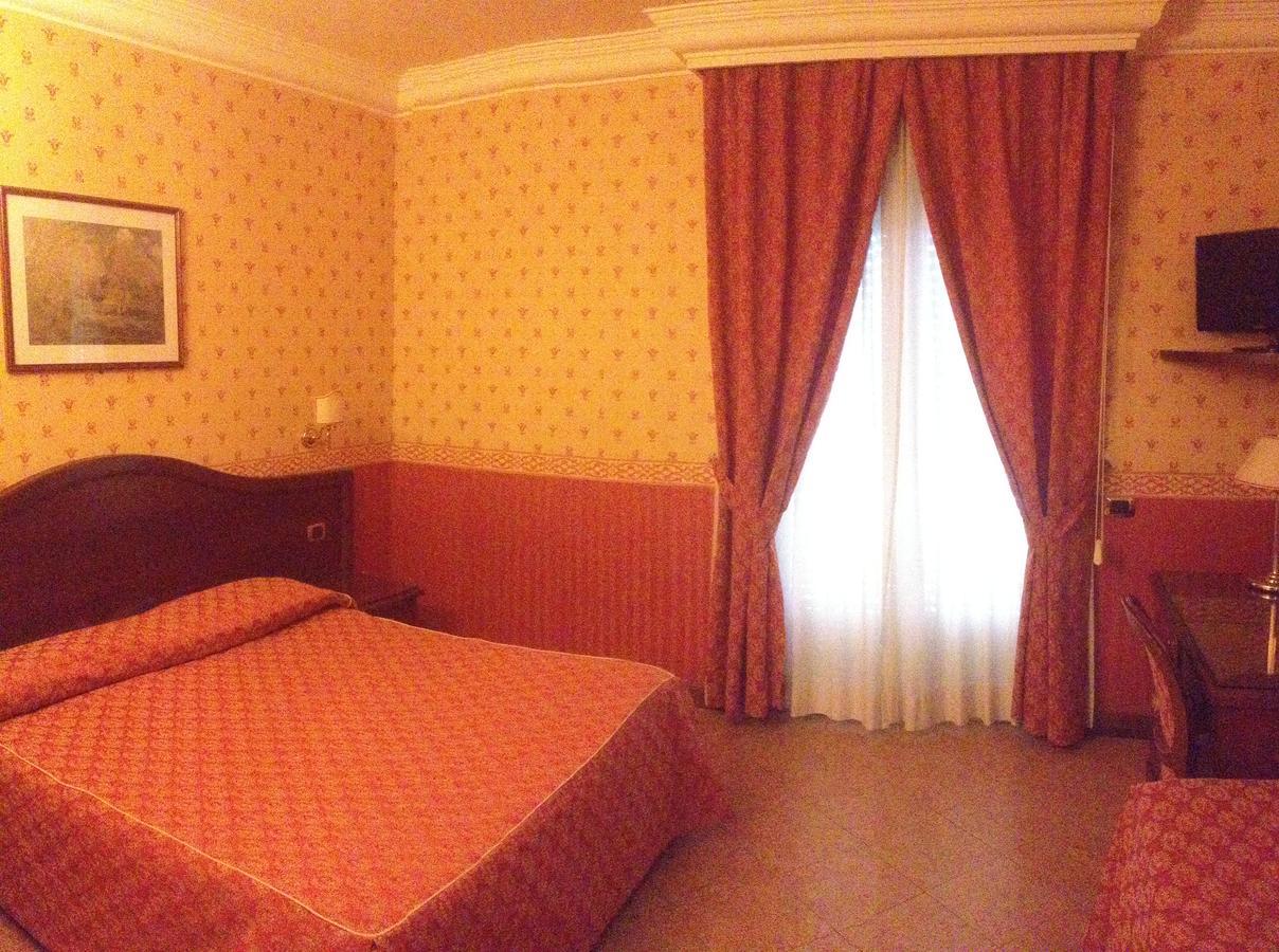 Al Boschetto Hotel Castel Volturno Ngoại thất bức ảnh