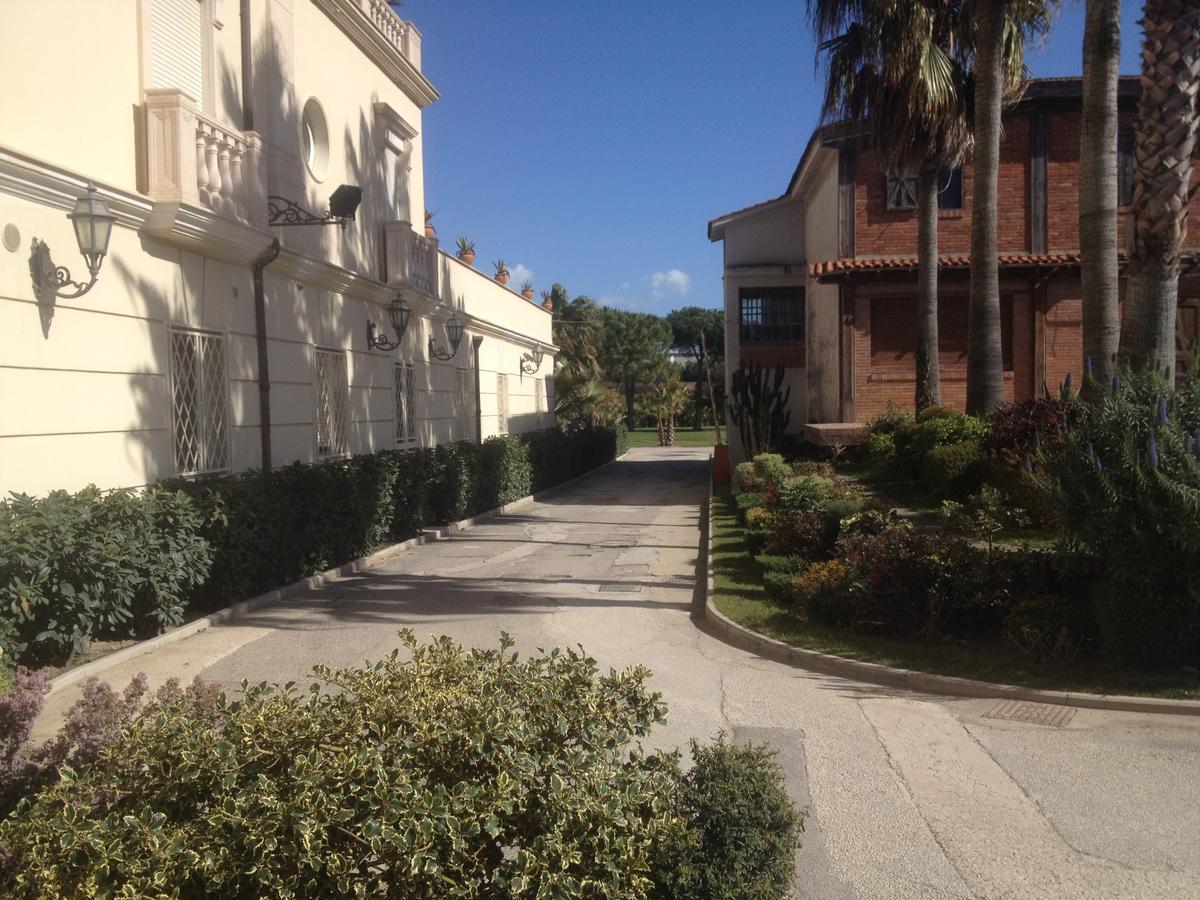 Al Boschetto Hotel Castel Volturno Ngoại thất bức ảnh